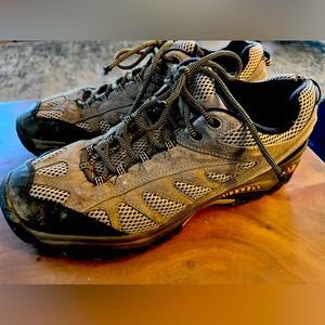 Merrell hiking sneakers